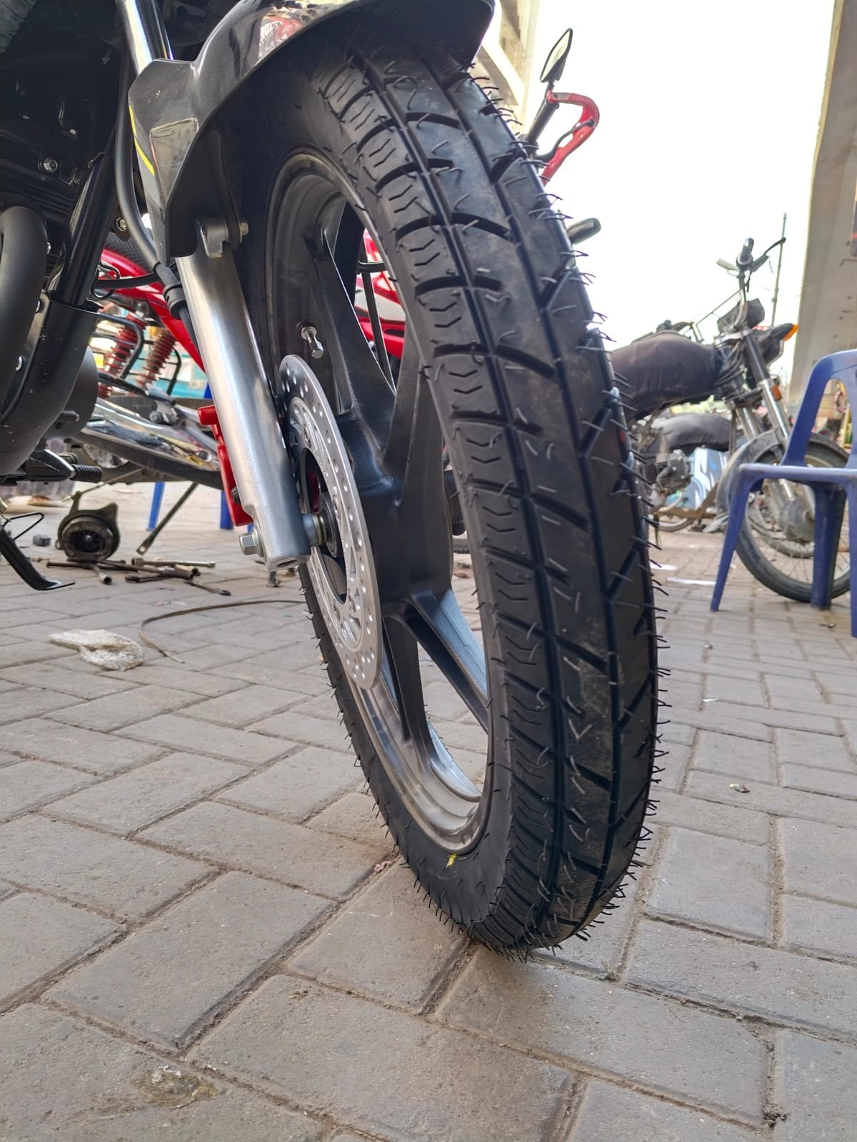 Tauro TS686 motorcycle tyre, size 80 90 18
